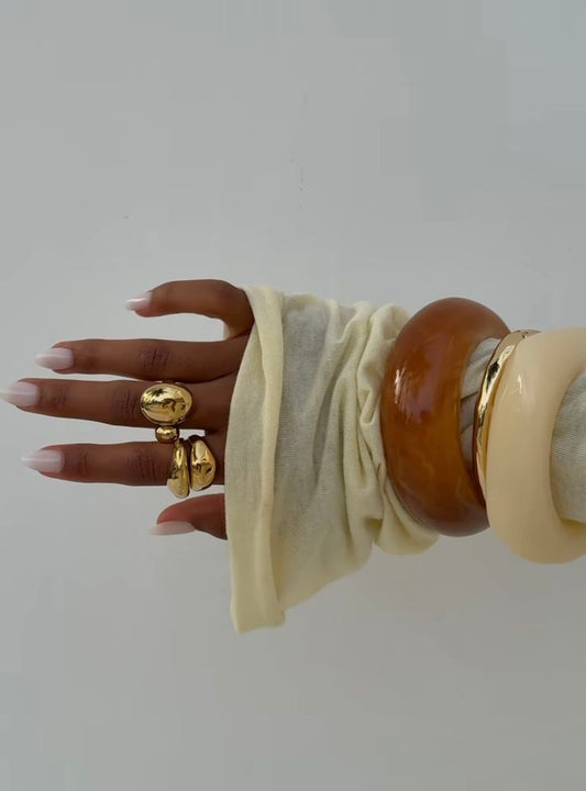 Bijoux maximalistes élégants : la tendance statement chic qui traverse les saisons