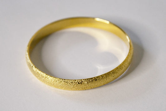 Bracelet en forme de cercle, dorée, en acier inoxydable
