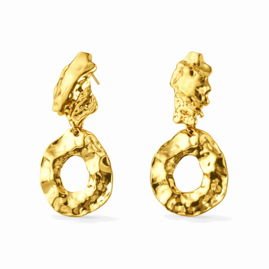 Boucles d’oreilles pendantes dorées martelées en acier inoxydable, design organique et élégant – Lidiar Collection