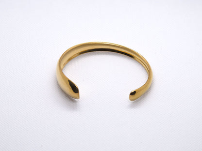 Bracelet jonc ouvert doré en acier inoxydable, design épuré et élégant – Lidiar Collection