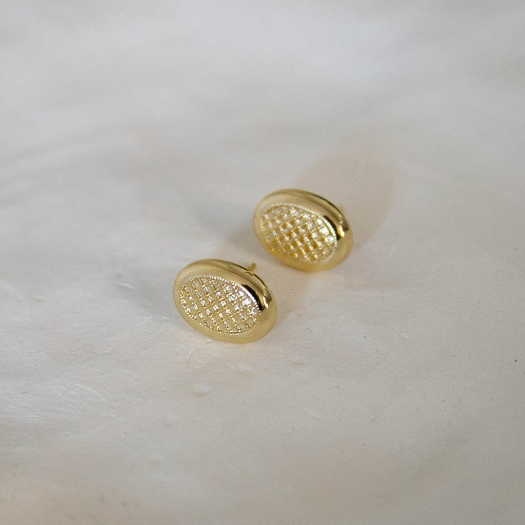 Boucles d'oreilles dorées en forme ovale